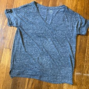 Old navy boyfriend tee shirt. size medium. Dark gray. Soft and comfortable.